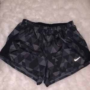 NIKE DRI FIT RUNNING SHORTS